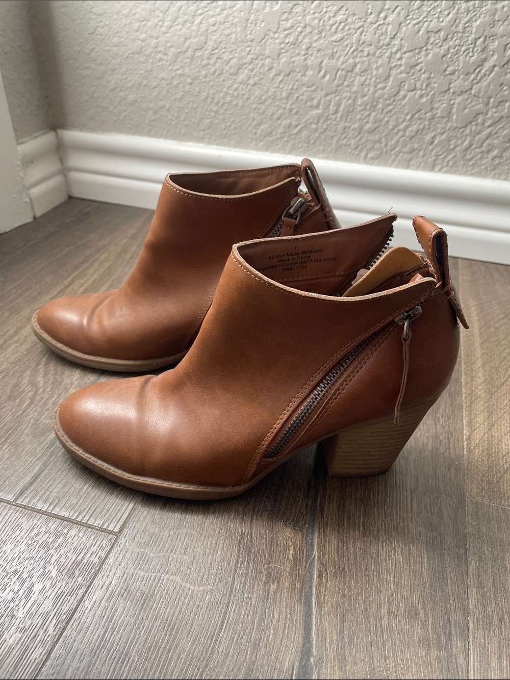 Dolce Vita for Target Brown Ankle Booties, Side Zip, 3 Inch Block Heel, Size 7